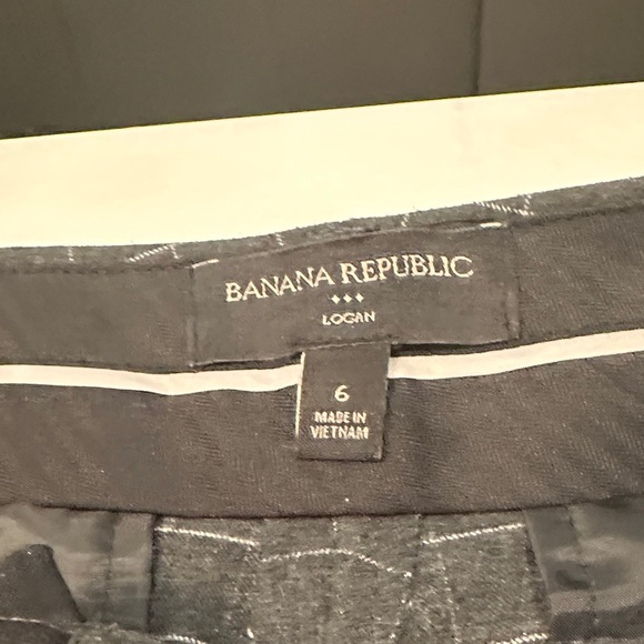 Banana Republic Women's Logan Gray Checkered Straight Leg Pants - Picture 6 of 7